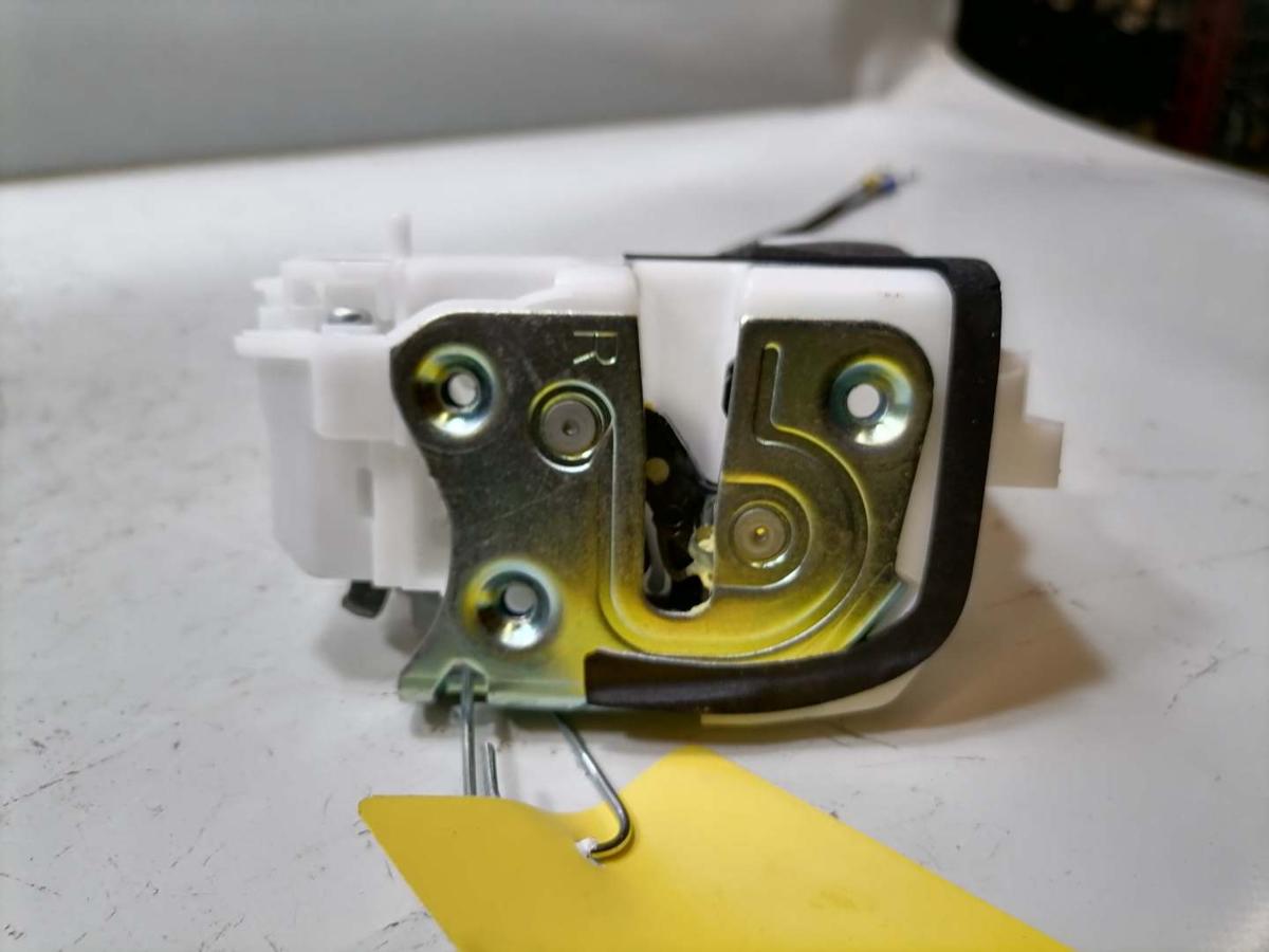 Mitsubishi Eclipse Cross original T&uuml;rschloss hinten rechts Bj.2023